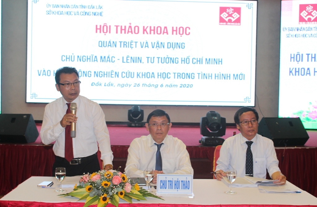 Tổ chức hội thảo khoa học là một trong những  hình thức để  bảo vệ, vận dụng hiệu quả chủ nghĩa Mác - Lênin,  tư tưởng  Hồ Chí Minh trong thời kỳ mới.    Ảnh: Quỳnh Anh