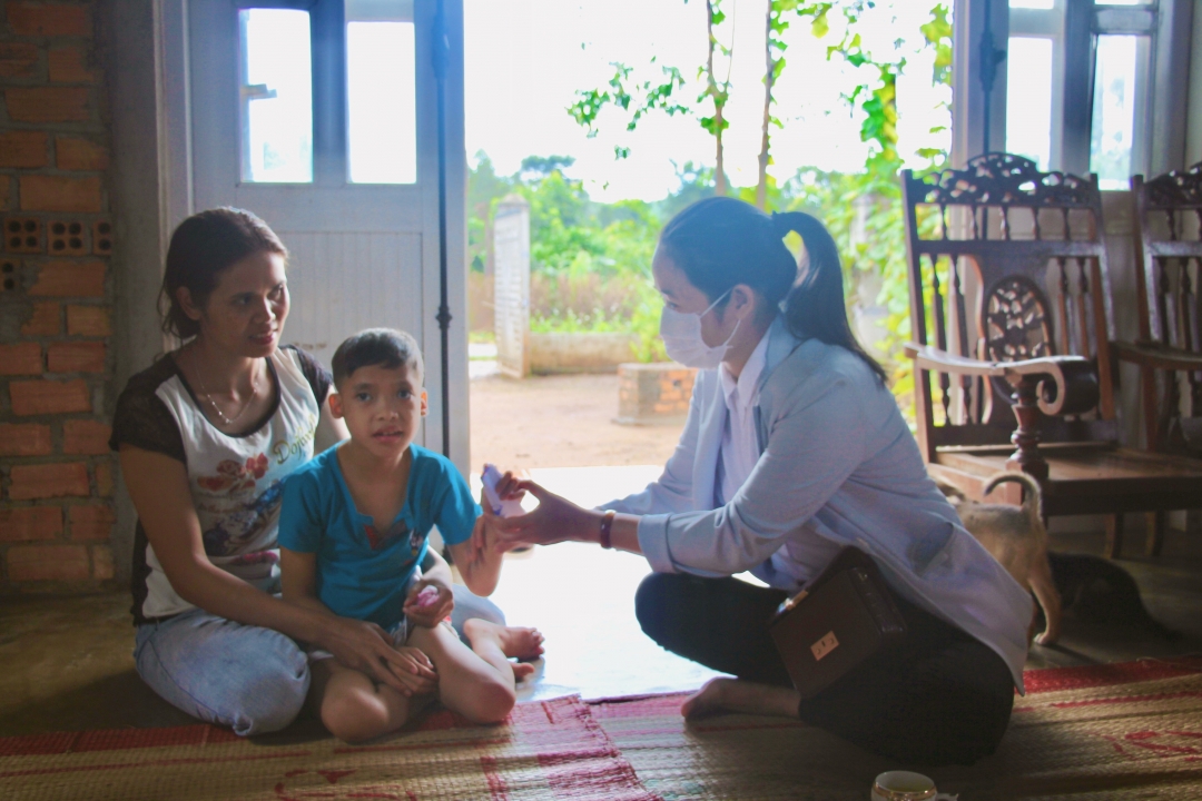 Bạn đọc báo Đắk Lắk