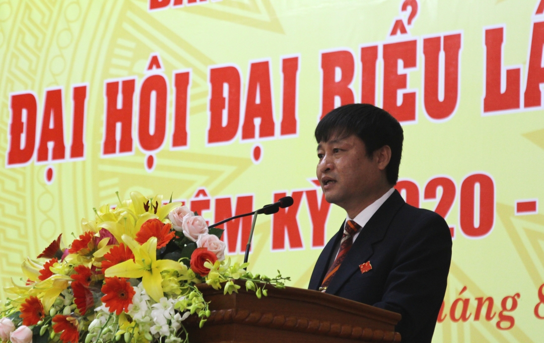 Bí thư Huyện ủy MĐrắk Hồ Duy Thành phát biểu bế mạc đại hội.