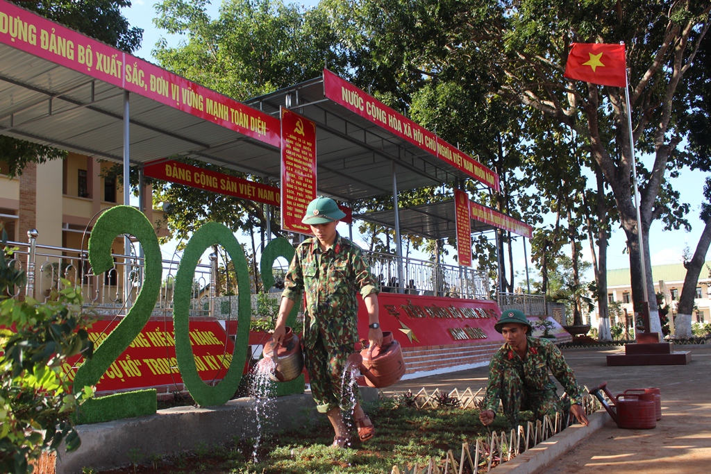 Tiểu đoàn 303 (Trung đoàn 584, Bộ Chỉ huy Quân sự tỉnh) xây dựng môi trường xanh - sạch - đẹp