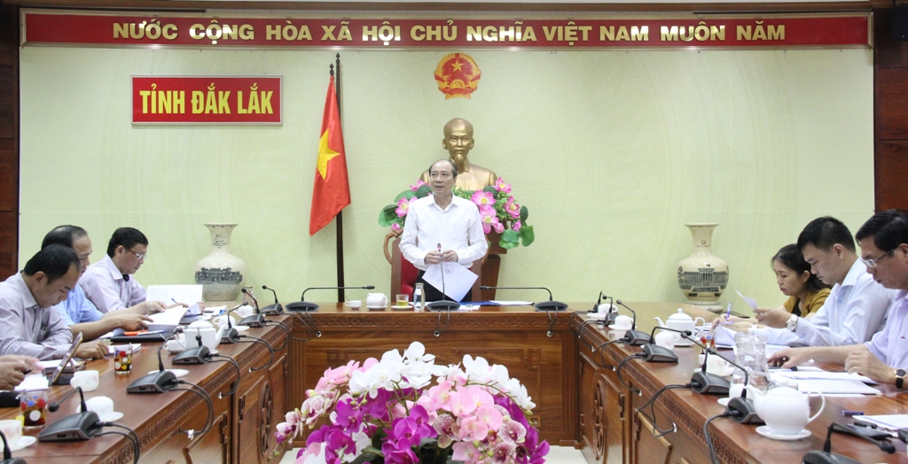 Chủ tịch UBND tỉnh Phạm Ngọc Nghị chủ trì cuộc họp