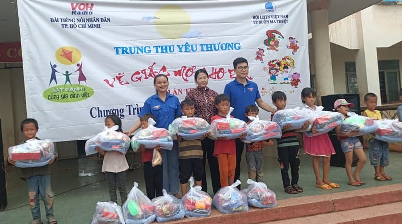 tặng quà