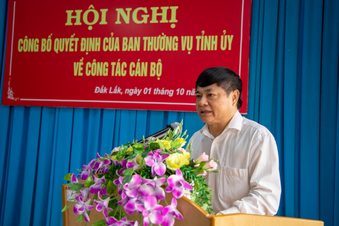 Phó Bí thư Thường trực Tỉnh ủy Phạm Minh Tấn phát biểu tại hội nghị...
