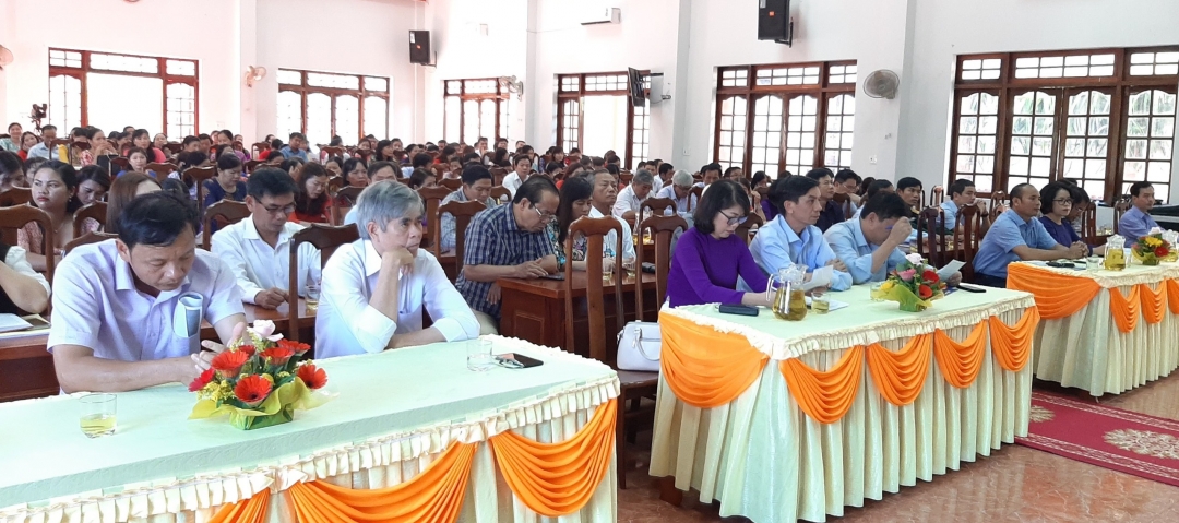 Các đại biểu tham dự buổi gặp mặt