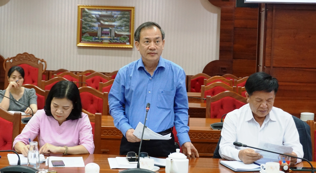 Đại diện Sở Công thương trình bày tại hội nghị.