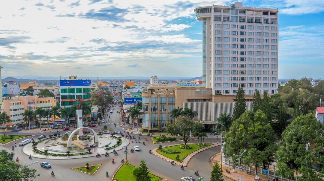 TP. Buôn Ma Thuột -  quê hương 10 - 3 anh hùng trên đường đổi mới. Ảnh: Hoàng Gia