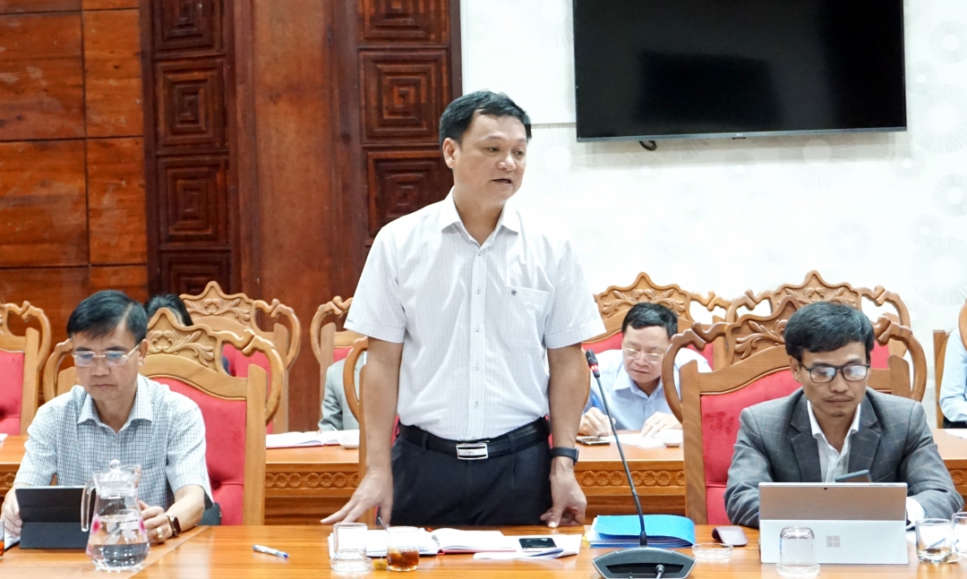 Đại diện lãnh đạo thành phố Buôn Ma Thuột đóng góp ý kiến tại cuộc họp.