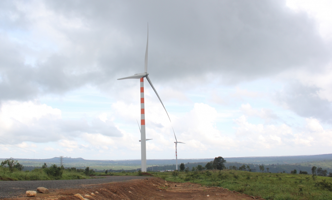 Các tuabin gió của một dự án điện gió trên địa bàn huyện Ea H'leo