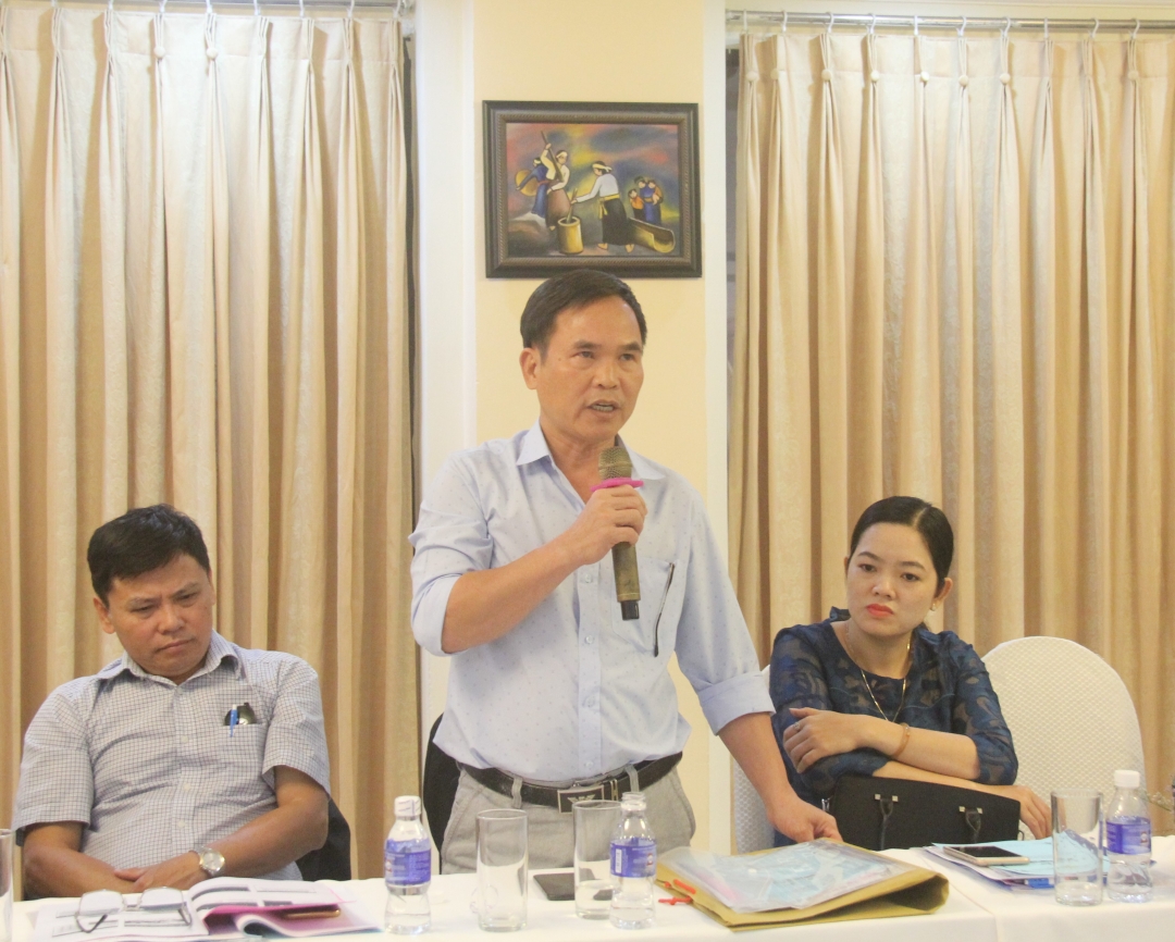 Đại diện các nhà đầu tư nêu ý kiến tại hội nghị