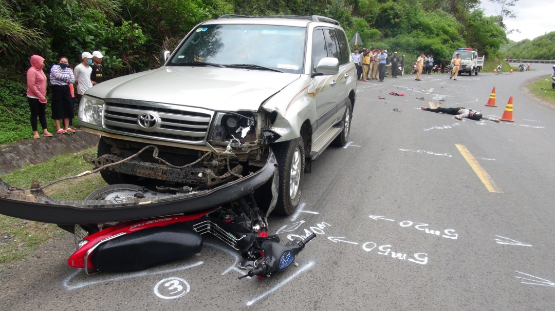 Một vụ tai nạn giao thông trên Quốc lộ 26, đoạn qua địa bàn huyện M'Drắk. Ả