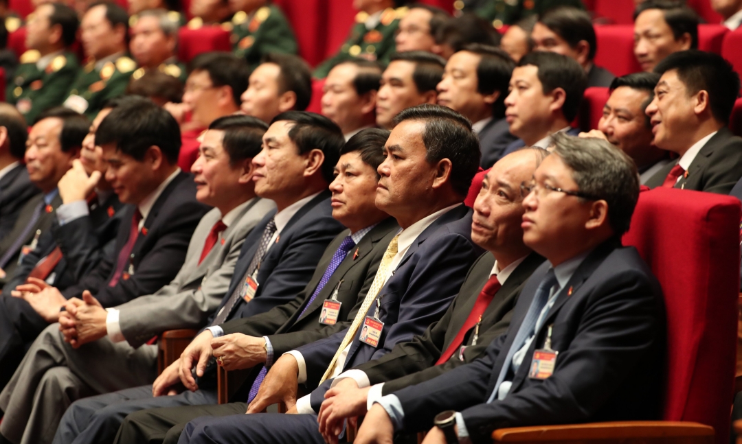 Đoàn đại biểu Đắk Lắk tham dự phiên thảo luận chiều 27-1 tại Đại hội XIII.