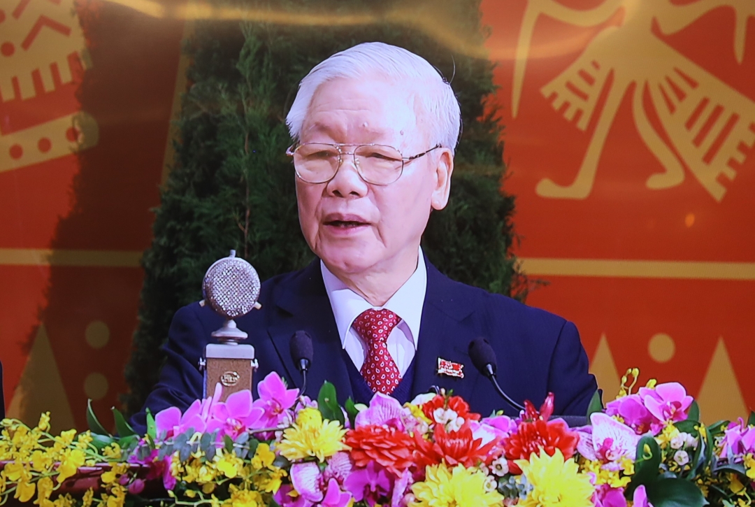 Tổng Bí thư, Chủ tịch nước Nguyễn Phú Trọng đọc diễn văn bế mạc tại Đại hội XIII của Đảng. 