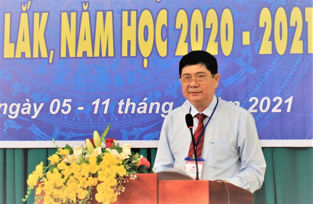 Giám đốc Sở GD-ĐT Phạm Đăng Khoa phát biểu khai mạc hội thi.
