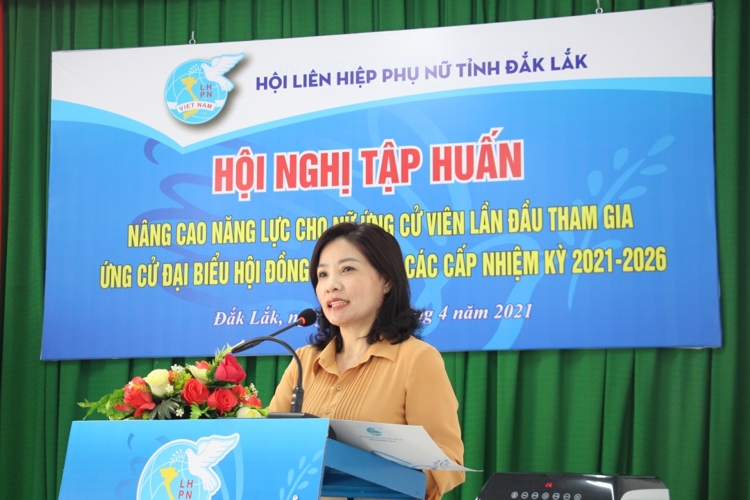 Chủ tịch Hội LHPN tỉnh