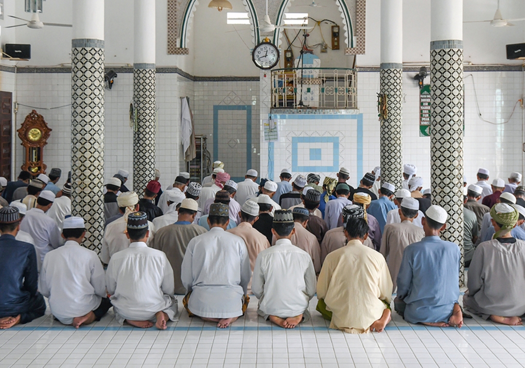 Một buổi cầu nguyện của tín đồ Islam.