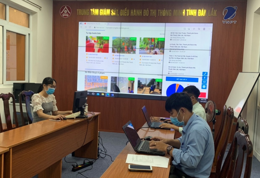 Nhân viên Trung tâm Dak Lak và VNPT Đắk Lắk