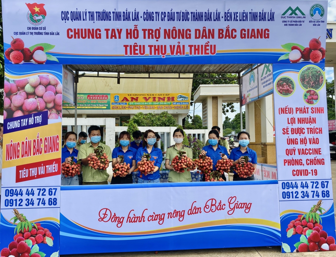 Điểm kết nối tiêu thụ vài thiều Bắc Giang tại Bến xe liên tỉnh Đắk Lắk (phường Tân An, TP. Buôn Ma Thuột).